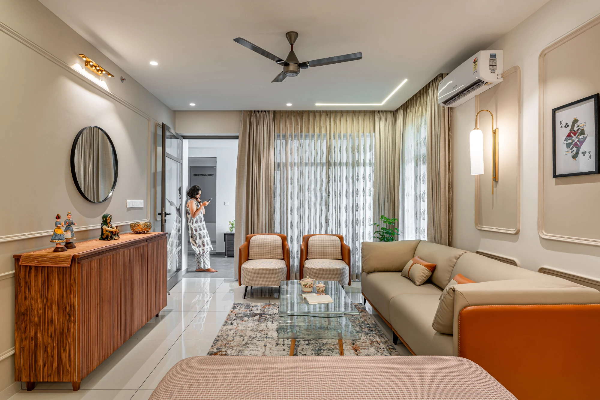 Contemporary apartment living room interior by Montimers
