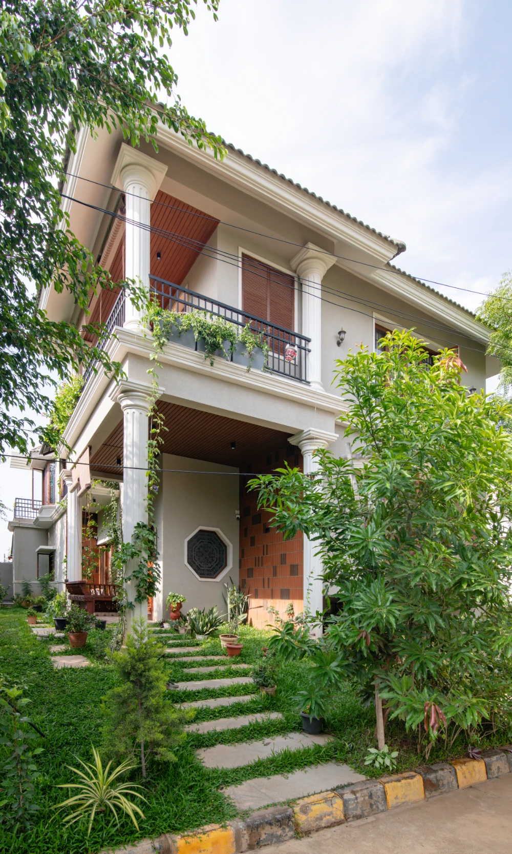 Nila gallery image 3